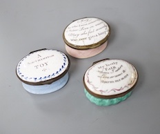 Three South Staffordshire enamel patch boxes, late 18th century, 4.3cm